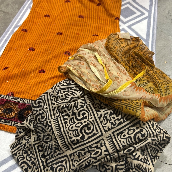 Beautiful Indian Pakistani shalwar kameez dupatta - Picture 2 of 4